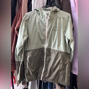 Columbia windbreaker